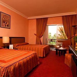 Kamer met een Queen Size Bed